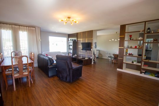 Casa para alugar com 4 quartos, 180m² em Vicente Peres, Brasília