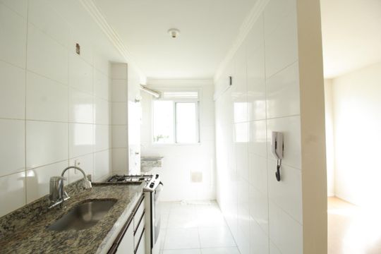 Cozinha e Área de Serviço de apartamento para alugar com 2 quartos, 49m² em Jardim Íris, São Paulo
