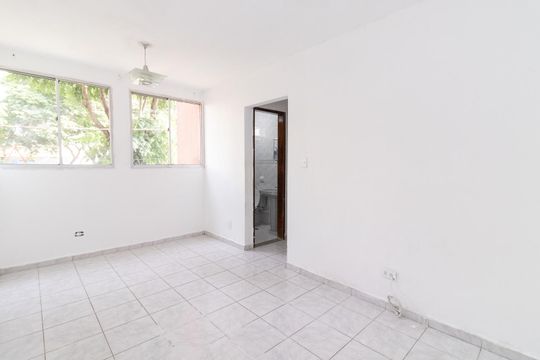 Apartamento à venda com 2 quartos, 56m² em Vila Sílvia, São Paulo