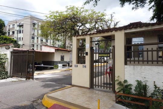 Fachada de apartamento à venda com 2 quartos, 64m² em Pechincha, Rio de Janeiro
