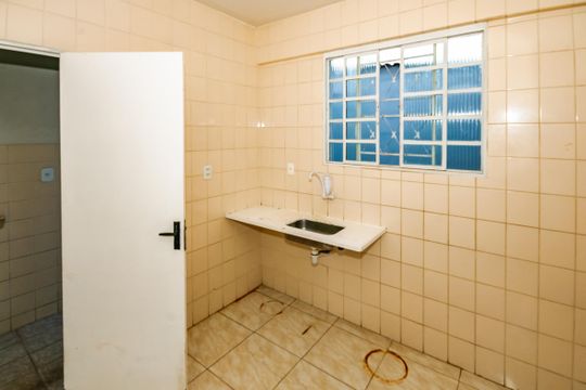 Cozinha de casa para alugar com 2 quartos, 90m² em Santa Mônica, Belo Horizonte