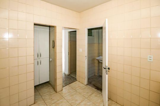 Cozinha de casa para alugar com 2 quartos, 90m² em Santa Mônica, Belo Horizonte