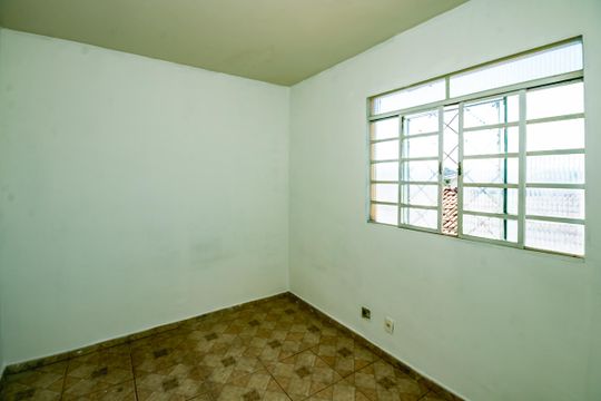 Quarto 2 de casa para alugar com 2 quartos, 90m² em Santa Mônica, Belo Horizonte