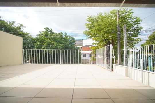 Área externa de casa à venda com 3 quartos, 110m² em Feitoria, São Leopoldo