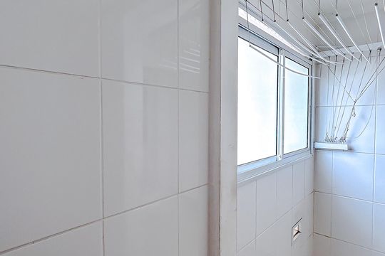 Banheiro de serviço de apartamento à venda com 3 quartos, 80m² em Tatuapé, São Paulo