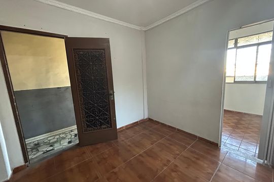Sala de casa para alugar com 1 quarto, 36m² em Todos Os Santos, Rio de Janeiro