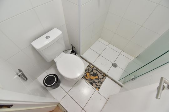 Banheiro Social de apartamento para alugar com 1 quarto, 37m² em Bigorrilho, Curitiba