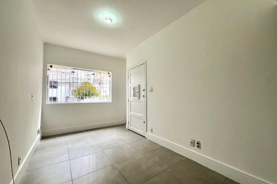 Sala de casa para alugar com 2 quartos, 80m² em Vila Clementino, São Paulo