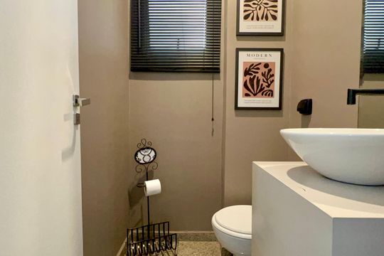 Lavabo de apartamento à venda com 3 quartos, 115m² em Sumaré, São Paulo