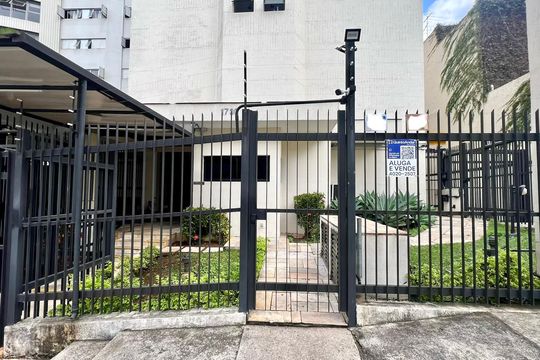 Fachada de apartamento à venda com 3 quartos, 115m² em Sumaré, São Paulo
