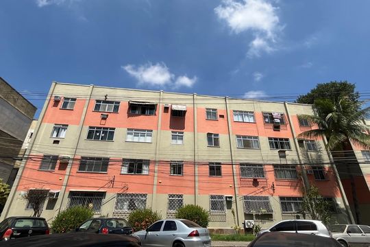 Fachada do bloco de apartamento para alugar com 2 quartos, 45m² em Pechincha, Rio de Janeiro