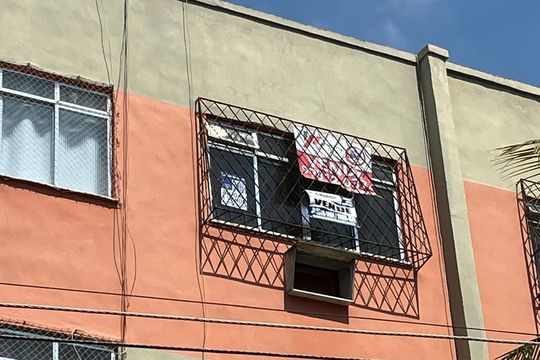 Placa de apartamento para alugar com 2 quartos, 45m² em Pechincha, Rio de Janeiro