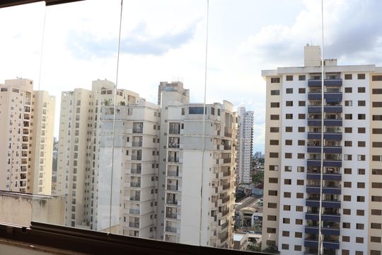 Vista da Sacada de apartamento para alugar com 3 quartos, 102m² em Jardim Goiás, Goiânia