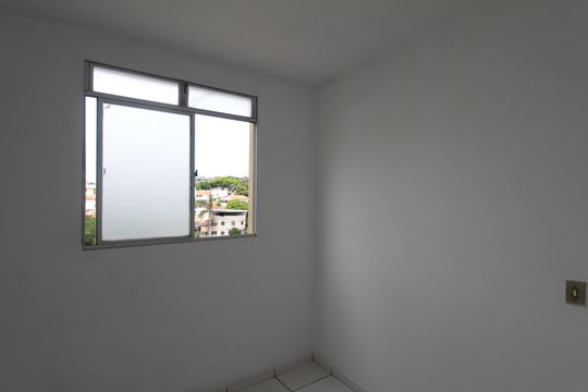Quarto 2 de apartamento para alugar com 2 quartos, 45m² em Piratininga (venda Nova), Belo Horizonte