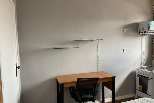 Studio de kitnet/studio para alugar com 1 quarto, 18m² em Jardim Bonfiglioli, São Paulo
