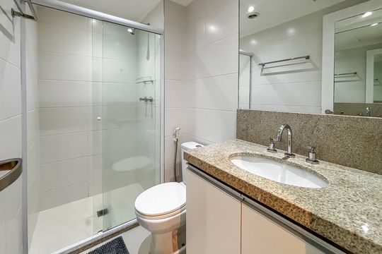 Banheiro de apartamento para alugar com 1 quarto, 32m² em Sumarezinho, São Paulo