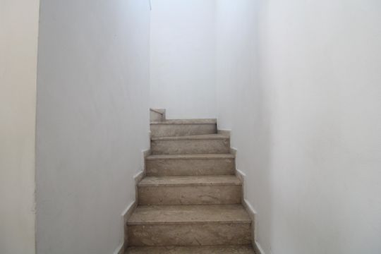Corredor de casa para alugar com 3 quartos, 320m² em Jardim Marajoara, São Paulo