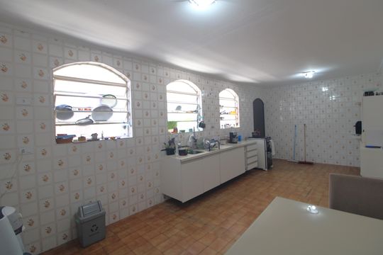 Cozinha de casa para alugar com 3 quartos, 320m² em Jardim Marajoara, São Paulo