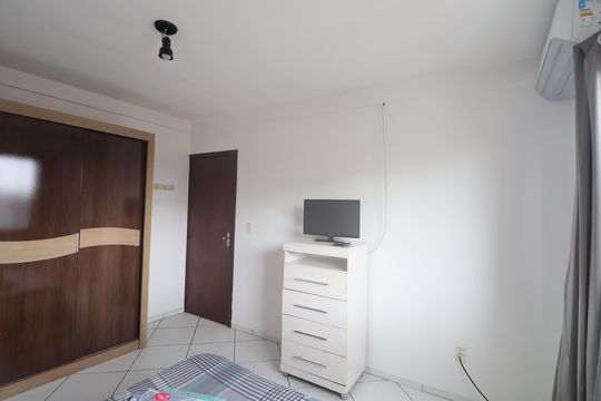 Quarto 2 de apartamento para alugar com 2 quartos, 70m² em Igara, Canoas