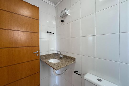 Banheiro Social de apartamento para alugar com 2 quartos, 60m² em Nova Petrópolis, São Bernardo do Campo