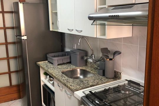 Cozinha de apartamento à venda com 2 quartos, 77m² em Bom Jesus, Porto Alegre