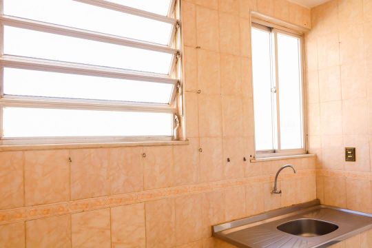 Cozinha de apartamento para alugar com 1 quarto, 40m² em Méier, Rio de Janeiro