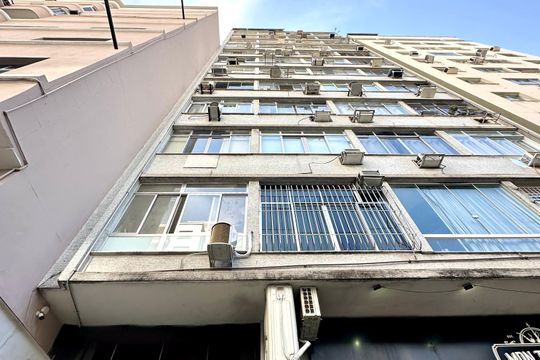 Fachada de apartamento para alugar com 1 quarto, 45m² em Copacabana, Rio de Janeiro