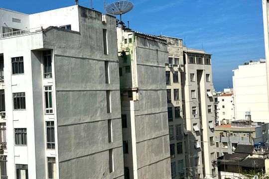 Vista do Quarto de apartamento para alugar com 1 quarto, 35m² em Copacabana, Rio de Janeiro