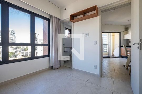 Quarto de kitnet/studio à venda com 1 quarto, 31m² em Pinheiros, São Paulo