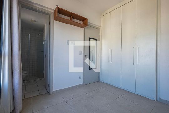 Quarto de kitnet/studio à venda com 1 quarto, 31m² em Pinheiros, São Paulo