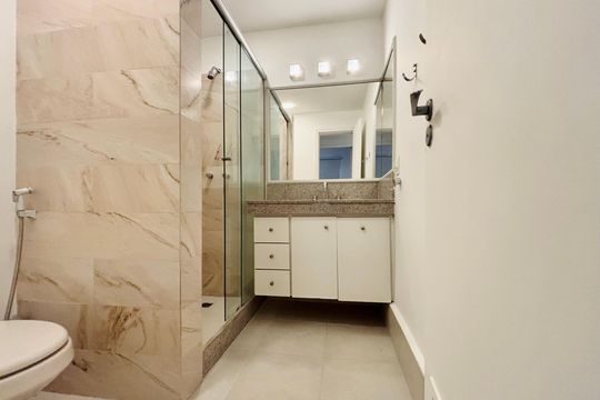 Apartamento para alugar com 3 quartos, 100m² em Humaitá, Rio de Janeiro