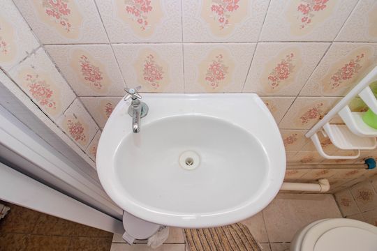Banheiro de Serviço de apartamento à venda com 6 quartos, 120m² em Boa Vista, Porto Alegre
