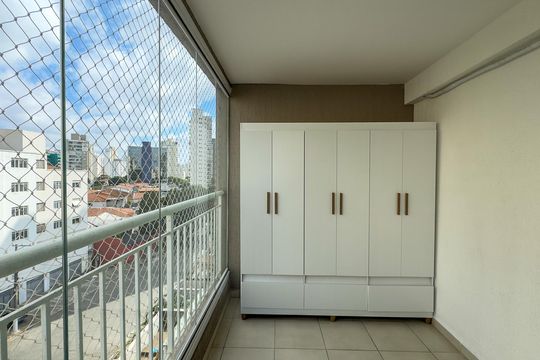 Sacada da sala de apartamento para alugar com 1 quarto, 37m² em Campo Belo, São Paulo