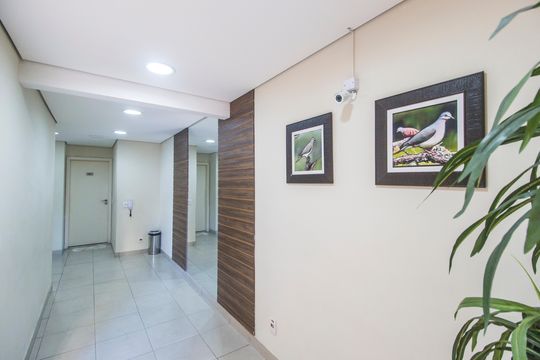Área comum de apartamento para alugar com 2 quartos, 74m² em Jardim Tupanci, Barueri