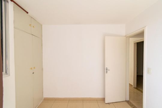 Quarto 1 de apartamento para alugar com 3 quartos, 80m² em Vila Alexandria, São Paulo