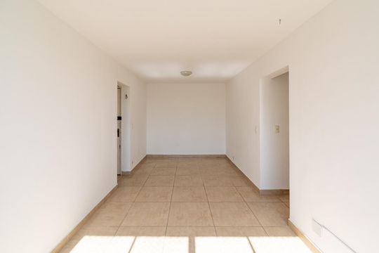 Sala de apartamento para alugar com 3 quartos, 80m² em Vila Alexandria, São Paulo