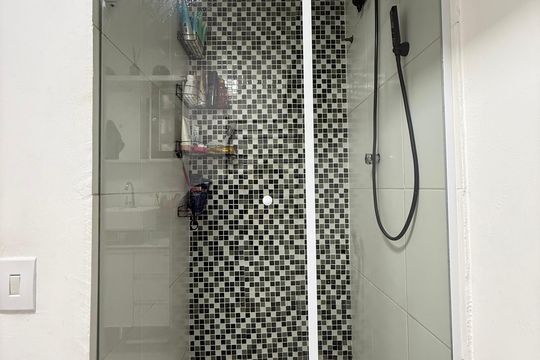 Banheiro social de apartamento à venda com 1 quarto, 40m² em Campos Elíseos, São Paulo