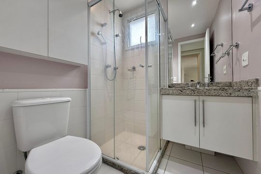 Banheiro Suíte de apartamento para alugar com 3 quartos, 95m² em Várzea de Baixo, São Paulo