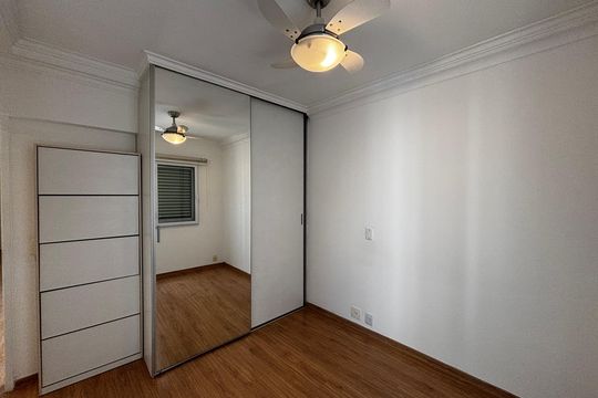 Suíte de apartamento à venda com 2 quartos, 60m² em Pinheiros, São Paulo
