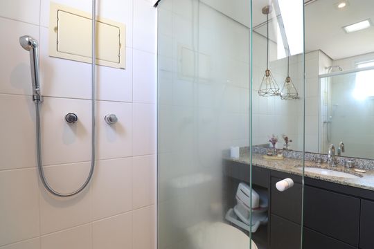 Banheiro da Suíte 2 de apartamento à venda com 3 quartos, 187m² em Vila Leopoldina, São Paulo