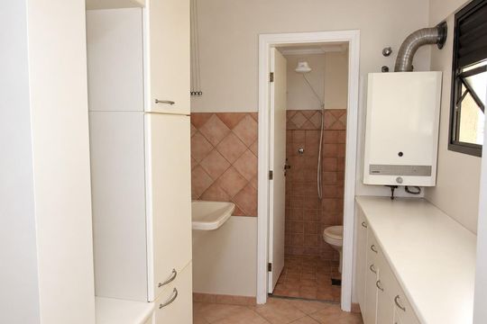 Área de serviço de apartamento para alugar com 4 quartos, 117m² em Chácara Primavera, Campinas