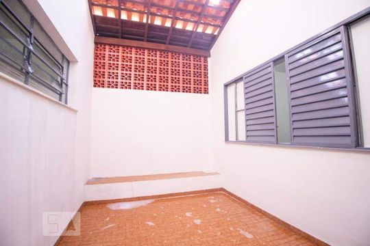 Casa para alugar com 3 quartos, 220m² em Vila Proost de Souza, Campinas
