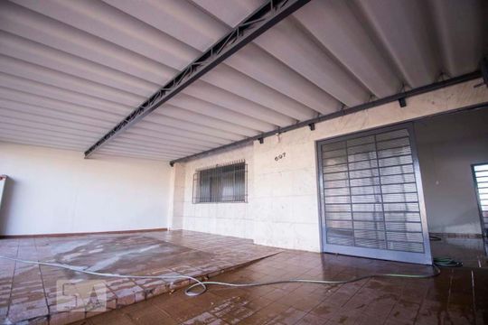 Casa para alugar com 3 quartos, 220m² em Vila Proost de Souza, Campinas