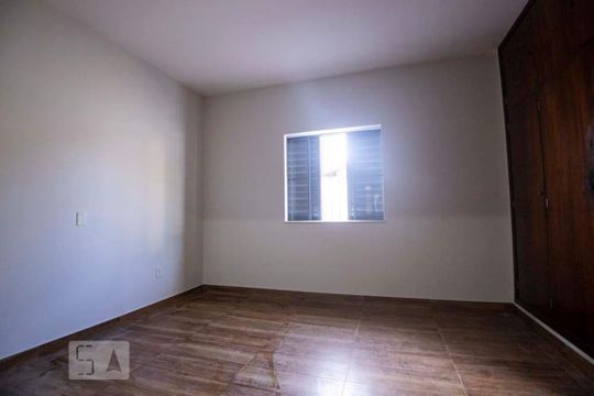 Casa para alugar com 3 quartos, 220m² em Vila Proost de Souza, Campinas