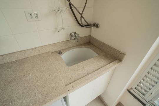 Área de Serviço de apartamento para alugar com 2 quartos, 58m² em Saúde, São Paulo