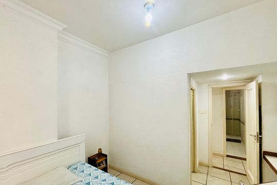 Quarto 1 de apartamento à venda com 3 quartos, 120m² em Copacabana, Rio de Janeiro