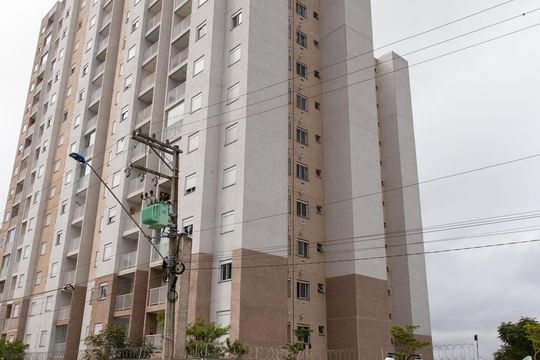 Fachada de apartamento para alugar com 2 quartos, 40m² em Campanário, Diadema