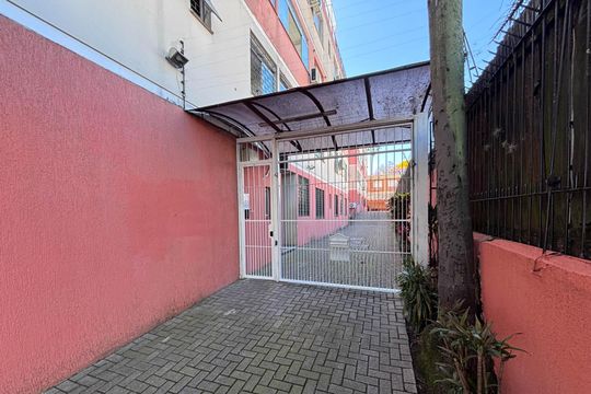 Fachada de apartamento à venda com 2 quartos, 65m² em Teresópolis, Porto Alegre