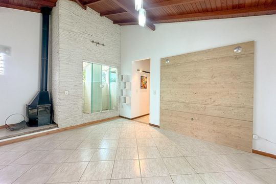 Sala de casa para alugar com 4 quartos, 500m² em Ipiranga, São José