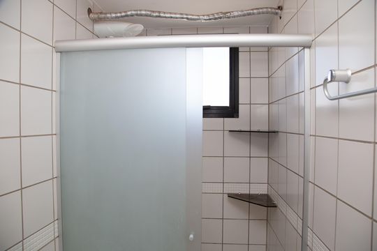 Banheiro de apartamento para alugar com 3 quartos, 85m² em Setor dos Funcionários, Goiânia